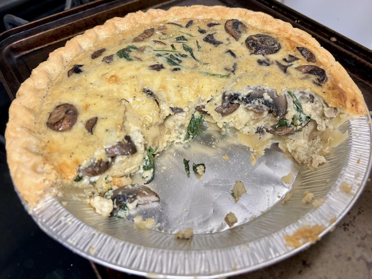 mushroom_spinach_quiche.jpeg