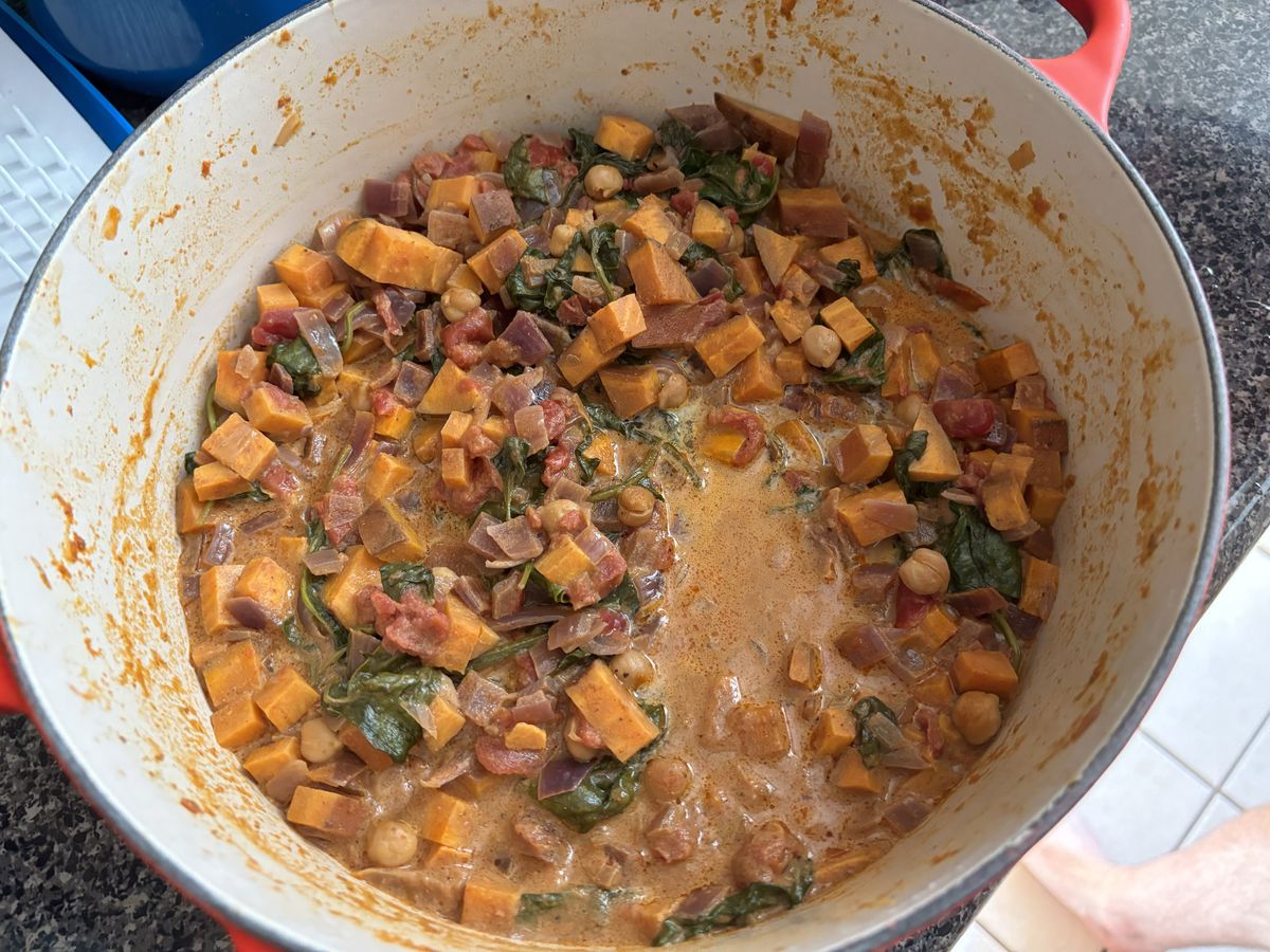 sweet_potato_chickpea_and_spinach_curry.jpeg